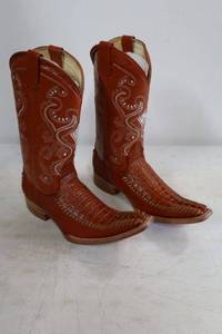 lot 160 image: Red Diamond brown color lizard or croc boots size 8.5