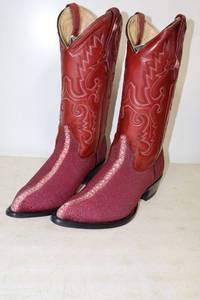 lot 162 image: Red Diamond wine color pointed toe boots, size 8