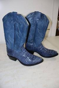 lot 187 image: Herrera blue color boots size 9