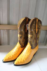 lot 58 image: El General Golden butter and brown color boots size 9.5