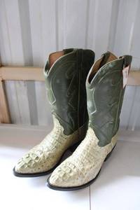 lot 65 image: Brito green color boots size 9.5