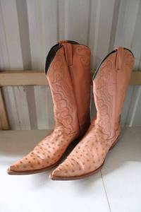 lot 72 image: Herrera melon color ostrich boots size 9