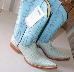 lot 96 image: Herrera Caiman baby blue color boots size 6.5