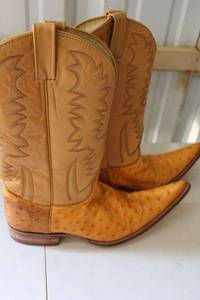 lot 217 image: Herrera Golden brown color boots size 9.5