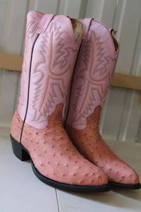 lot 218 image: Pink color boots size 9.5