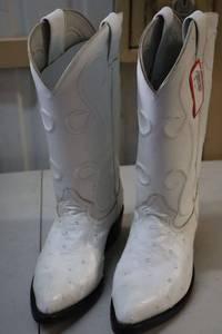 lot 240 image: White color ostrich boots size 6