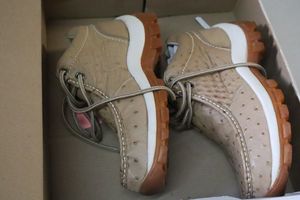 lot 259 image: Red Diamond leather tennis shoes taupe color size 