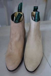 lot 278 image: La Barca short boot bone color size 7