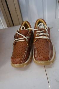 lot 404 image: Herrera leather tennis shoes brown color size 7.5