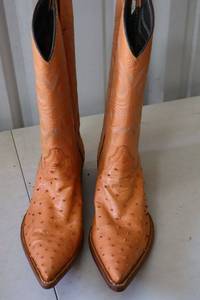 lot 532 image: Herrera light brown color ostrich boots size 8.5