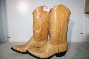 lot 324 image: Hacienda golden butter color boots size 9