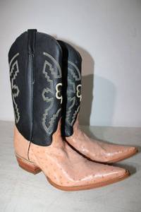 lot 340 image: Herrera melon and black color boots size 8.5