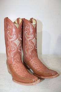 lot 376 image: Red Diamond honey brown color boots size 7