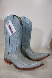 lot 378 image: Herrera baby blue color ostrich boots size 5