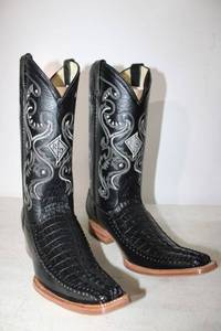lot 381 image: Red Diamond black boots size 8
