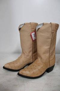lot 391 image: Sand color ostrich boots size 8