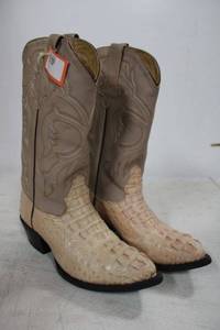 lot 395 image: Minerva Sand and taupe color boots size 7.5
