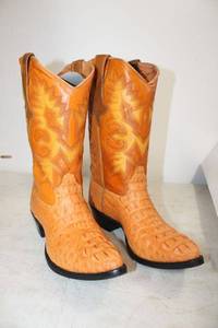 lot 396 image: Hacienda Mangobuttercup color boots size 8