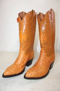 lot 470 image: Mango brown color boots size 7.5