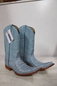 lot 482 image: Herrera baby blue color croc boots size 7.5