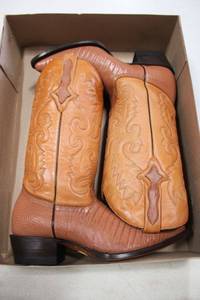 lot 496 image: Red Diamond light brown color  lizard boots size 7