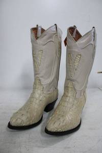 lot 497 image: Bone color croc boots size 7