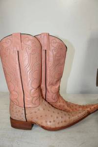 lot 519 image: Herrera melon color ostrich boots size 7