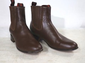 lot 539 image: Red Diamond short boots brown color size 8