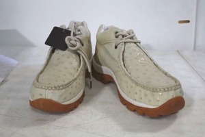 lot 545 image: Red Diamond bone color tennis shoes size 8