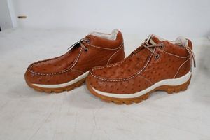 lot 557 image: Red Diamond brown color tennis shoes size 8