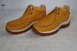 lot 564 image: Red Diamond light brownbuttercup color tennis shoes size 7.5