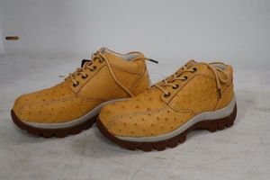 lot 578 image: Red Diamond golden butter color tennis shoes size 9