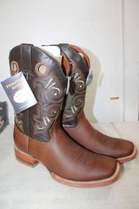 lot 640 image: Twinstone mid calf chocolate color boots size 9