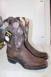 lot 644 image: Twinstone mid calf bone coffee boots size 10.5