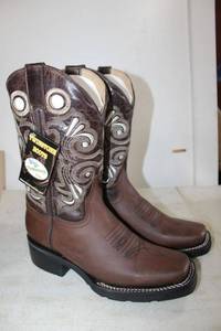 lot 651 image: Twinstone mid calf coffee color boots size 6