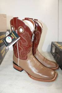 lot 658 image: Twinstone mid calf red and tan color boots size 7.5
