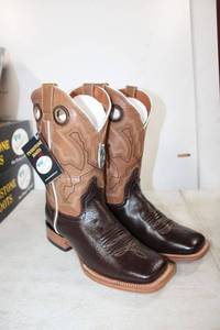 lot 681 image: Twinstone mid calf  chocolate color boots size 7
