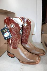 lot 689 image: Twinstone mid calf red and tan color boots size 7.5