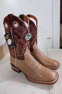 lot 698 image: Twinstone mid calf red and tan color boots size 9