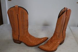 lot 116 image: Herrera melon color boots size 10.5