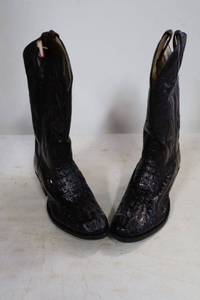 lot 128 image: Hacienda black leather boots size 10