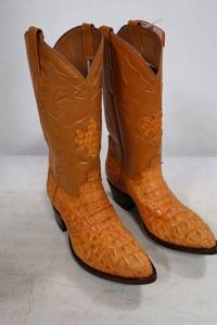 lot 137 image: Mango and brown color boots size 10.5