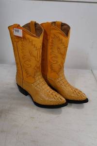 lot 143 image: Hacienda buttercup color boots size 8.5