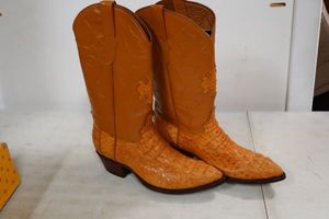 lot 149 image: Light brown color croc boots size 10.5