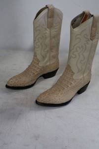 lot 155 image: Max Leather oryx color croc boots size 8.5