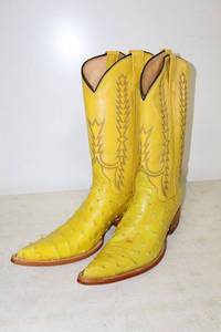 lot 173 image: Herrera yellow color boots size 6.5