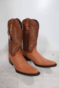 lot 591 image: Twinstone brown color boots size 7.5