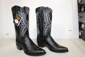 lot 621 image: Twinstone black boots size 10