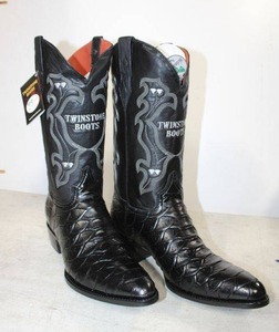 lot 624 image: Twinstone black color boots size 13