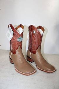 lot 663 image: Twinstone red and tan color boots size 10.5